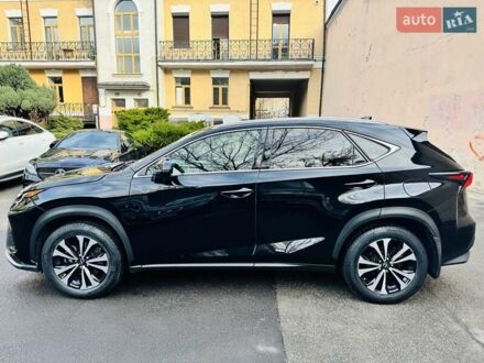 Лексус НХ 2018 в Киеве на Automoto.ua Черный Лексус НХ, объемом двигателя 2 л и пробегом 66 тыс. км за 25000 $, фото 1 на Automoto.ua