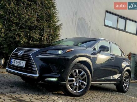 Черный Лексус НХ, объемом двигателя 2.49 л и пробегом 150 тыс. км за 31750 $, фото 1 на Automoto.ua