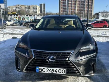 Черный Лексус НХ, объемом двигателя 2.49 л и пробегом 129 тыс. км за 33000 $, фото 1 на Automoto.ua