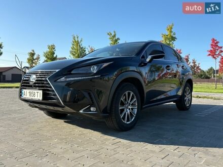 Чорний Лексус НХ, об'ємом двигуна 2 л та пробігом 98 тис. км за 31999 $, фото 1 на Automoto.ua