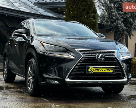 Черный Лексус НХ, объемом двигателя 2.49 л и пробегом 70 тыс. км за 40999 $, фото 1 на Automoto.ua