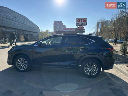 Черный Лексус НХ, объемом двигателя 2.49 л и пробегом 23 тыс. км за 40000 $, фото 1 на Automoto.ua