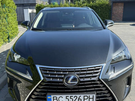 Лексус НХ 2019 в Львове на Automoto.ua Черный Лексус НХ, объемом двигателя 2.49 л и пробегом 63 тыс. км за 41500 $, фото 1 на Automoto.ua