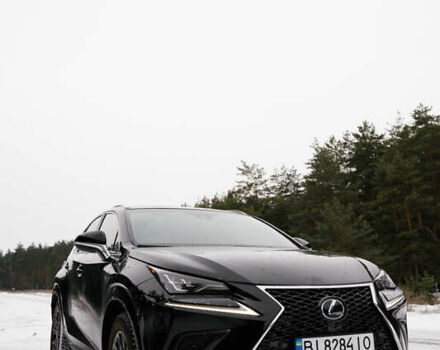 Черный Лексус НХ, объемом двигателя 2.49 л и пробегом 71 тыс. км за 31501 $, фото 1 на Automoto.ua