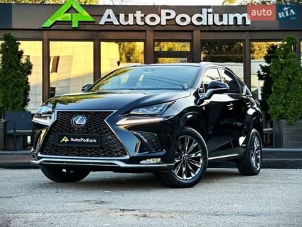 Черный Лексус НХ, объемом двигателя 2.49 л и пробегом 54 тыс. км за 39900 $, фото 1 на Automoto.ua