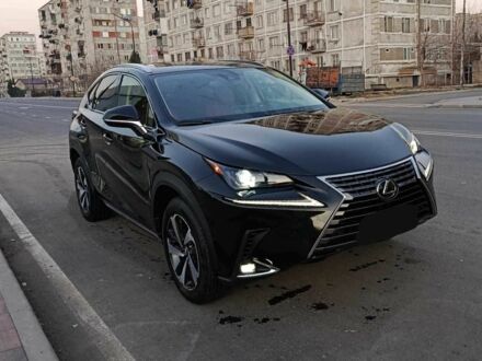 Чорний Лексус НХ, об'ємом двигуна 2 л та пробігом 33 тис. км за 20950 $, фото 1 на Automoto.ua