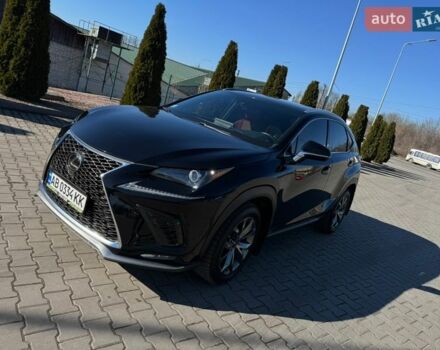 Черный Лексус НХ, объемом двигателя 2 л и пробегом 56 тыс. км за 28000 $, фото 1 на Automoto.ua