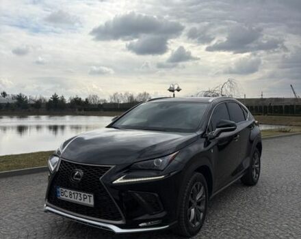 Черный Лексус НХ, объемом двигателя 2 л и пробегом 91 тыс. км за 33000 $, фото 1 на Automoto.ua