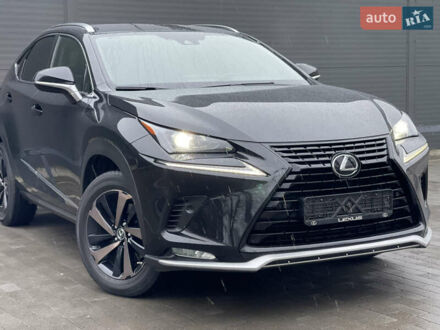 Черный Лексус НХ, объемом двигателя 1.99 л и пробегом 101 тыс. км за 33800 $, фото 1 на Automoto.ua