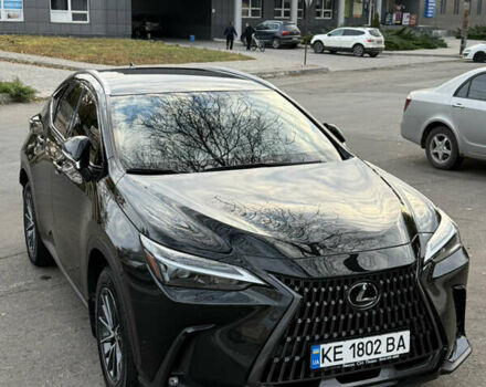 Черный Лексус НХ, объемом двигателя 2.49 л и пробегом 23 тыс. км за 48500 $, фото 1 на Automoto.ua