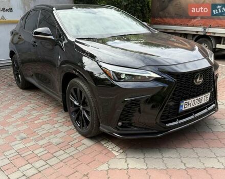 Черный Лексус НХ, объемом двигателя 2.39 л и пробегом 10 тыс. км за 43000 $, фото 1 на Automoto.ua