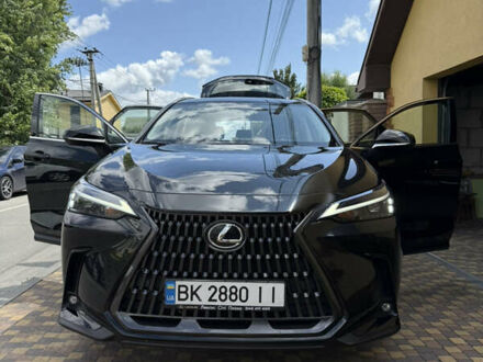 Лексус НХ 2022 в Киеве на Automoto.ua Черный Лексус НХ, объемом двигателя 2.49 л и пробегом 31 тыс. км за 46999 $, фото 1 на Automoto.ua