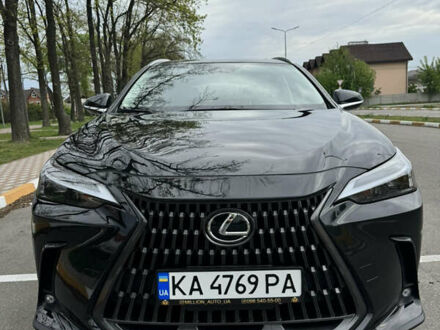 Лексус НХ 2022 в Киеве на Automoto.ua Черный Лексус НХ, объемом двигателя 2.49 л и пробегом 11 тыс. км за 44500 $, фото 1 на Automoto.ua