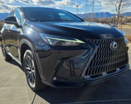 Черный Лексус НХ, объемом двигателя 2.5 л и пробегом 11 тыс. км за 24000 $, фото 1 на Automoto.ua