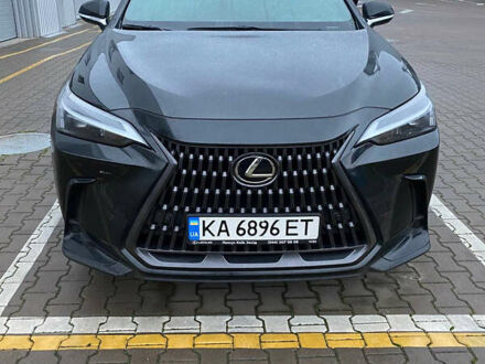 Черный Лексус НХ, объемом двигателя 1.99 л и пробегом 162 тыс. км за 43200 $, фото 1 на Automoto.ua