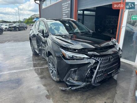 Лексус НХ 2023 у Львові на Automoto.ua Чорний Лексус НХ, об'ємом двигуна 2.49 л та пробігом 76 тис. км за 33500 $, фото 1 на Automoto.ua