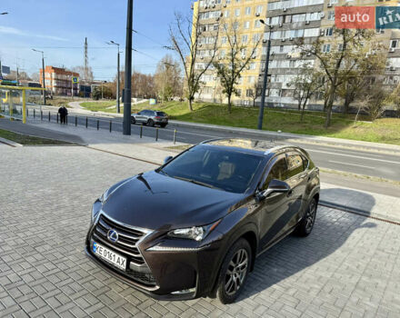 Коричневый Лексус НХ, объемом двигателя 2.49 л и пробегом 202 тыс. км за 25300 $, фото 2 на Automoto.ua