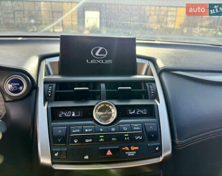 Коричневый Лексус НХ, объемом двигателя 2.49 л и пробегом 202 тыс. км за 25300 $, фото 21 на Automoto.ua
