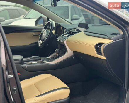 Коричневий Лексус НХ, об'ємом двигуна 0 л та пробігом 120 тис. км за 15900 $, фото 11 на Automoto.ua