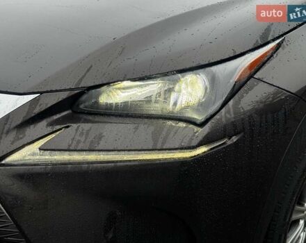 Коричневий Лексус НХ, об'ємом двигуна 2 л та пробігом 113 тис. км за 20990 $, фото 4 на Automoto.ua