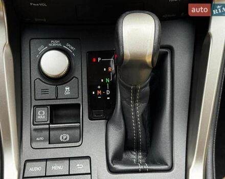 Коричневий Лексус НХ, об'ємом двигуна 2 л та пробігом 113 тис. км за 20990 $, фото 25 на Automoto.ua