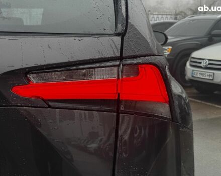 Коричневый Лексус НХ, объемом двигателя 2 л и пробегом 113 тыс. км за 20990 $, фото 9 на Automoto.ua