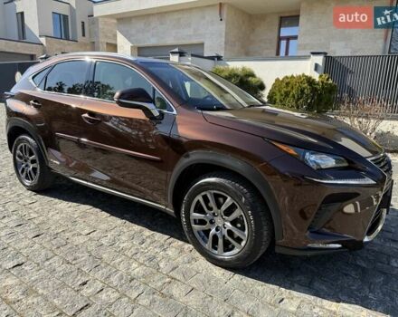 Коричневий Лексус НХ, об'ємом двигуна 2.49 л та пробігом 129 тис. км за 32900 $, фото 2 на Automoto.ua