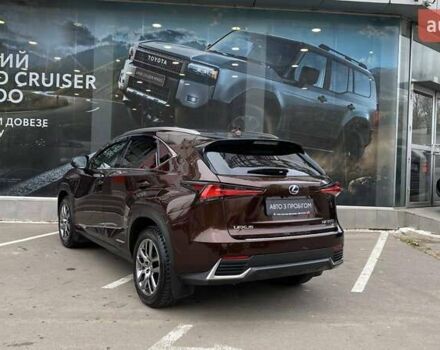 Коричневий Лексус НХ, об'ємом двигуна 2.49 л та пробігом 77 тис. км за 38534 $, фото 1 на Automoto.ua