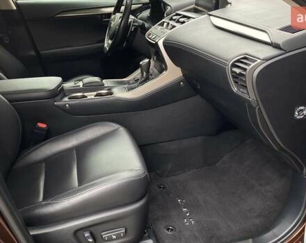 Коричневий Лексус НХ, об'ємом двигуна 2.49 л та пробігом 77 тис. км за 38534 $, фото 5 на Automoto.ua