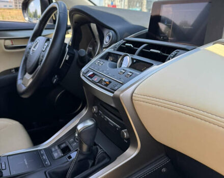 Коричневий Лексус НХ, об'ємом двигуна 2.49 л та пробігом 41 тис. км за 45000 $, фото 18 на Automoto.ua