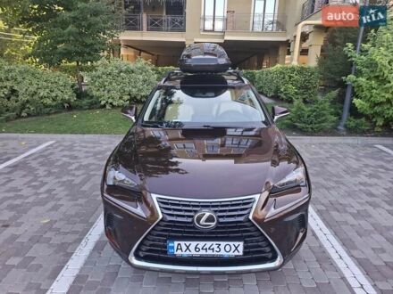 Коричневий Лексус НХ, об'ємом двигуна 1.99 л та пробігом 168 тис. км за 23500 $, фото 1 на Automoto.ua