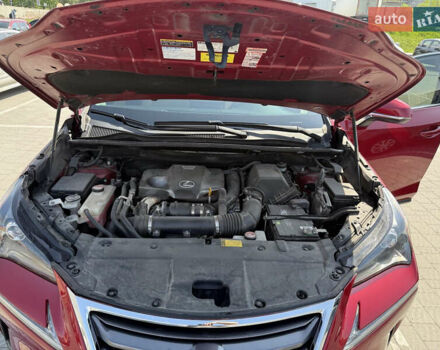 Лексус НХ 2014 в Львове на Automoto.ua Красный Лексус НХ, объемом двигателя 2 л и пробегом 195 тыс. км за 22200 $, фото 6 на Automoto.ua