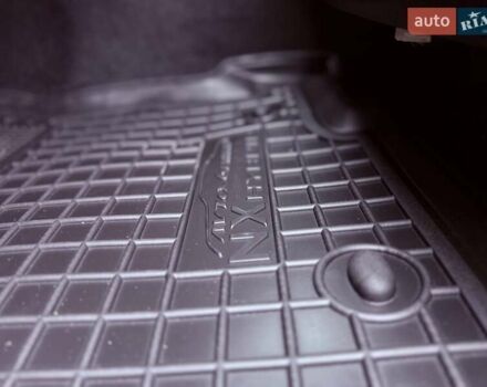 Червоний Лексус НХ, об'ємом двигуна 2 л та пробігом 125 тис. км за 22900 $, фото 33 на Automoto.ua