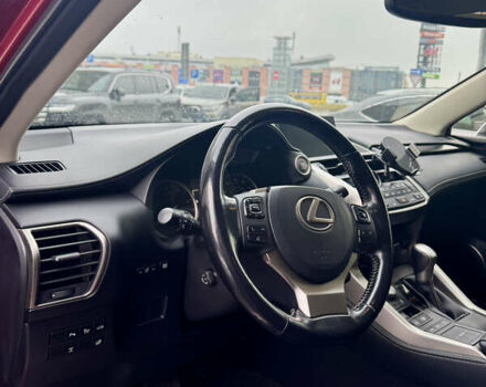 Червоний Лексус НХ, об'ємом двигуна 2 л та пробігом 158 тис. км за 25500 $, фото 9 на Automoto.ua