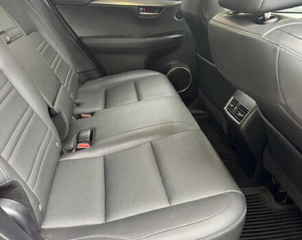 Червоний Лексус НХ, об'ємом двигуна 2 л та пробігом 158 тис. км за 25500 $, фото 18 на Automoto.ua