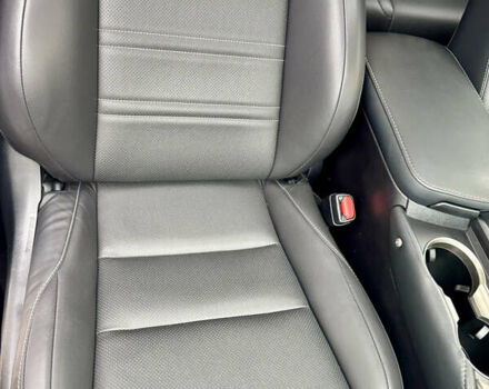 Червоний Лексус НХ, об'ємом двигуна 2 л та пробігом 158 тис. км за 25500 $, фото 15 на Automoto.ua