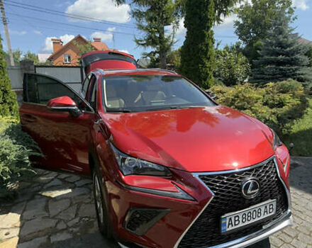 Червоний Лексус НХ, об'ємом двигуна 2 л та пробігом 60 тис. км за 27500 $, фото 3 на Automoto.ua