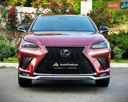 Червоний Лексус НХ, об'ємом двигуна 2 л та пробігом 51 тис. км за 28500 $, фото 1 на Automoto.ua
