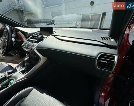 Червоний Лексус НХ, об'ємом двигуна 1.99 л та пробігом 70 тис. км за 22500 $, фото 23 на Automoto.ua