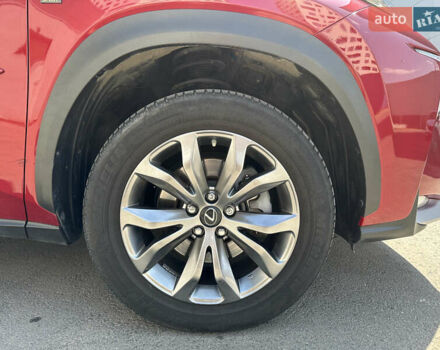 Червоний Лексус НХ, об'ємом двигуна 1.99 л та пробігом 70 тис. км за 22500 $, фото 8 на Automoto.ua