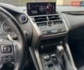 Красный Лексус НХ, объемом двигателя 2.49 л и пробегом 85 тыс. км за 35100 $, фото 3 на Automoto.ua