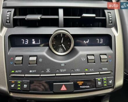 Красный Лексус НХ, объемом двигателя 2 л и пробегом 94 тыс. км за 22999 $, фото 39 на Automoto.ua