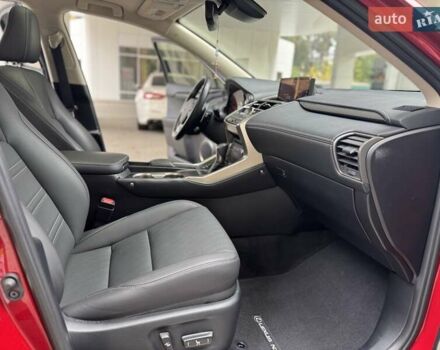 Красный Лексус НХ, объемом двигателя 2 л и пробегом 94 тыс. км за 22999 $, фото 29 на Automoto.ua