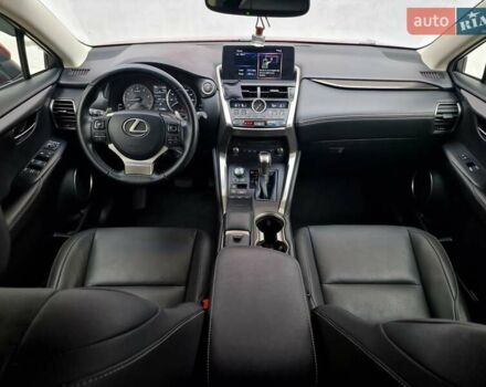 Червоний Лексус НХ, об'ємом двигуна 2 л та пробігом 61 тис. км за 26990 $, фото 59 на Automoto.ua