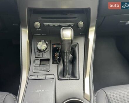 Красный Лексус НХ, объемом двигателя 2 л и пробегом 94 тыс. км за 22999 $, фото 42 на Automoto.ua