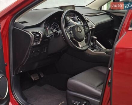 Червоний Лексус НХ, об'ємом двигуна 2 л та пробігом 61 тис. км за 26990 $, фото 46 на Automoto.ua
