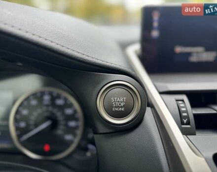 Красный Лексус НХ, объемом двигателя 2 л и пробегом 94 тыс. км за 22999 $, фото 41 на Automoto.ua