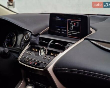 Червоний Лексус НХ, об'ємом двигуна 2 л та пробігом 61 тис. км за 26990 $, фото 55 на Automoto.ua