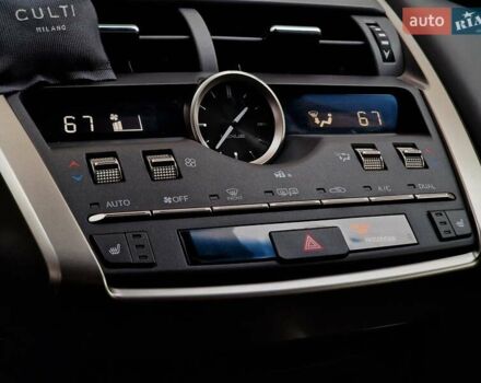 Червоний Лексус НХ, об'ємом двигуна 2 л та пробігом 61 тис. км за 26990 $, фото 63 на Automoto.ua