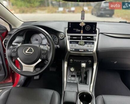 Красный Лексус НХ, объемом двигателя 2 л и пробегом 94 тыс. км за 22999 $, фото 32 на Automoto.ua